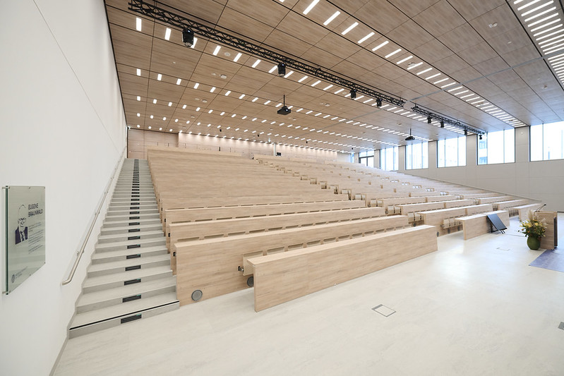 Hörsaal im neuen Universitätsgebäude.