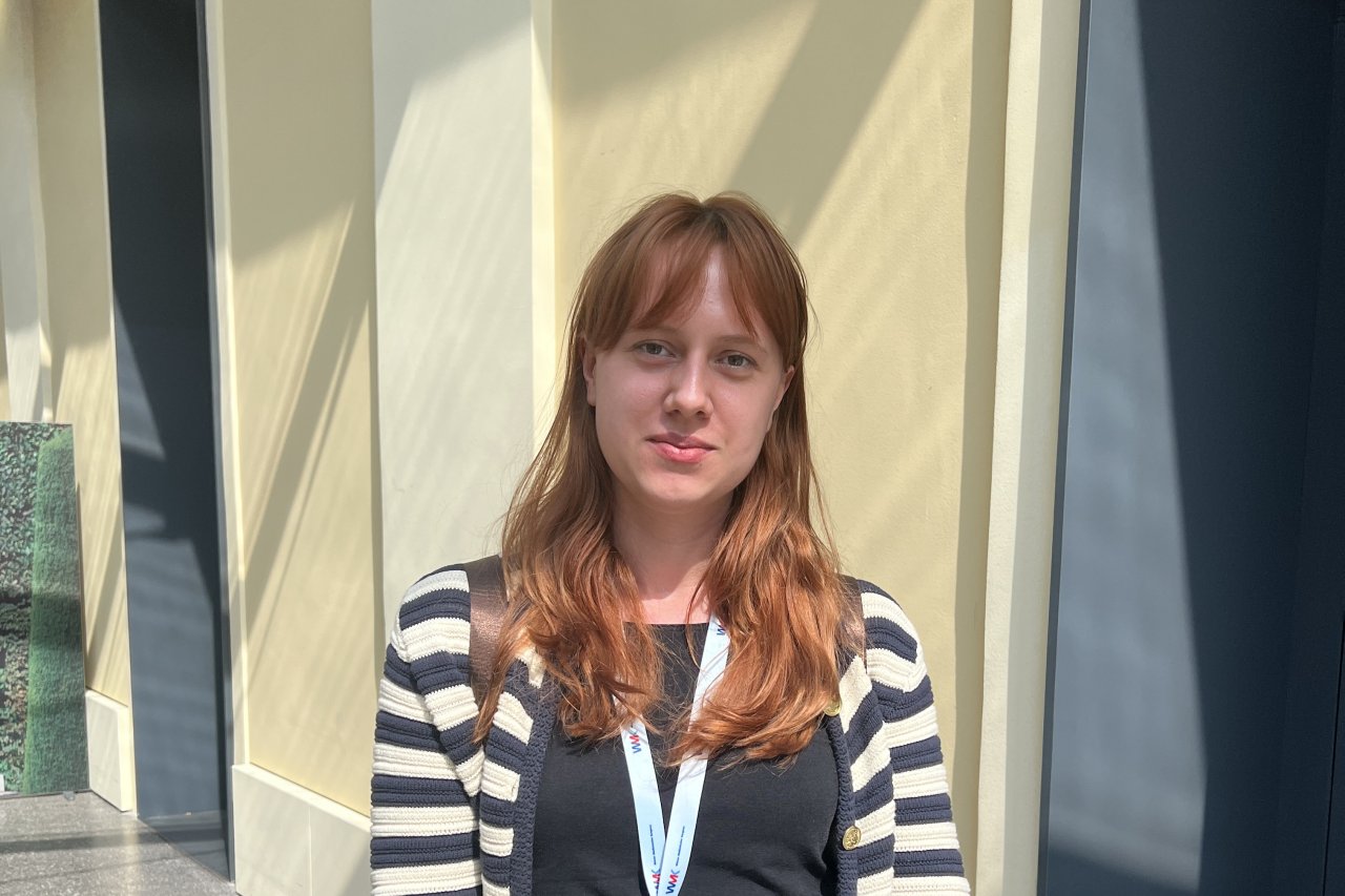 Ein Porträt einer jungen Ärztin